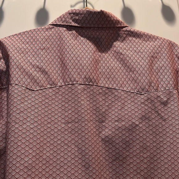 Wrangler Wrancher button down shirt, 2Xl T, very nice - Picture 8 of 10